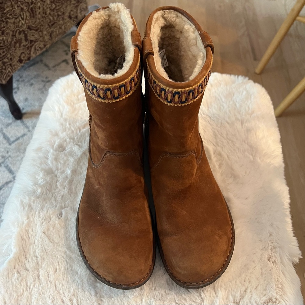 UGG Brown Ankle Boots with Shearling Lining